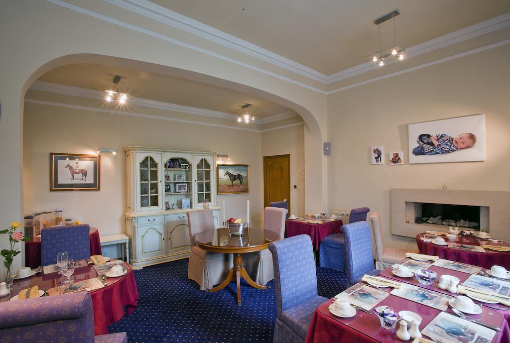 Langley Bank Guest House Еър Екстериор снимка